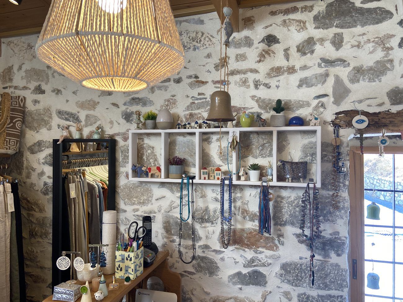Schmuck an der Wand